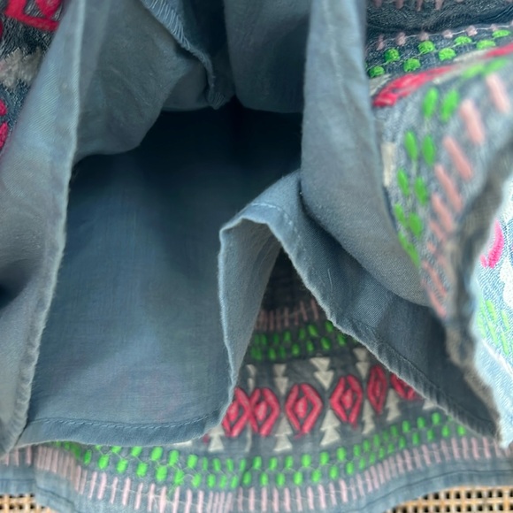 📫 BUY 2 for $20📫 Cat&Jack Blue Embroidered Girl skirt size XL 14/16 - Picture 4 of 6